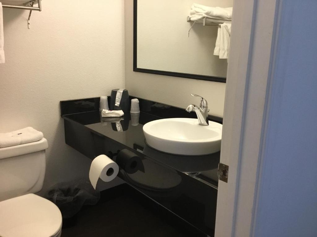 Motel 6-Baker City OR - image 3