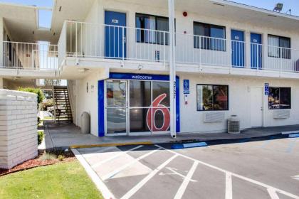 Motel 6-Bakersfield CA - South