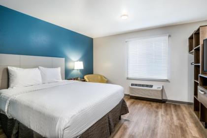 WoodSpring Suites Bakersfield - image 14