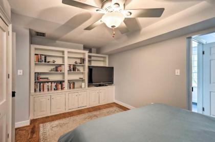 The Shakespeare House with Updated Interior! - image 18