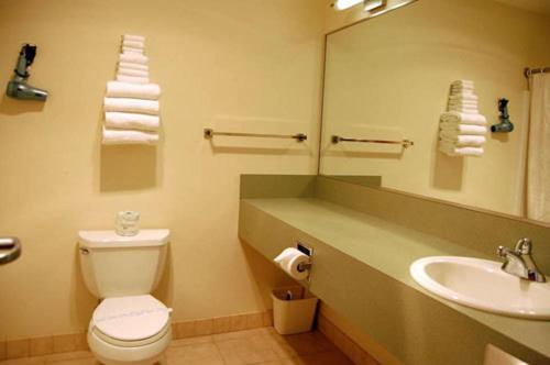 Table Rock Motel - image 7