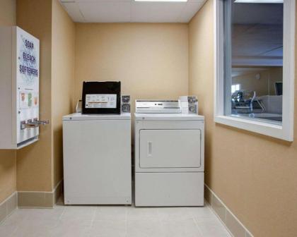 Comfort Inn Bangor - image 2