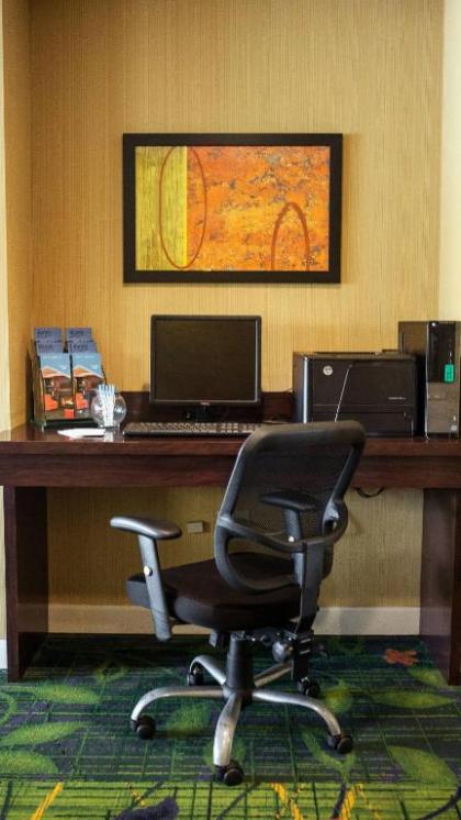 Fairfield Inn by Marriott Bangor - image 12