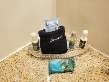 Fireside Inn and Suites Bangor - image 14