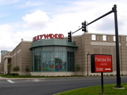 Fireside Inn and Suites Bangor - image 2
