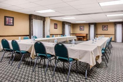 Quality Inn at Bangor Mall - image 9