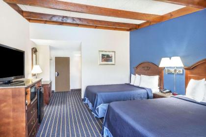 Howard Johnson by Wyndham Bangor - image 8