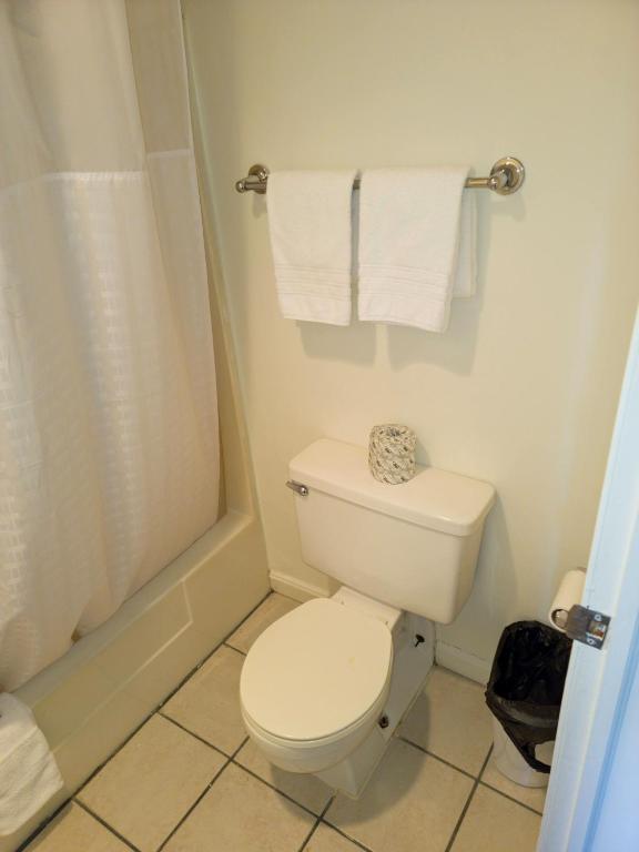 Travelodge by Wyndham Bangor - image 3