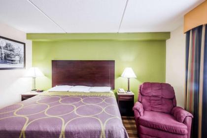 Super 8 by Wyndham Bangor - image 13
