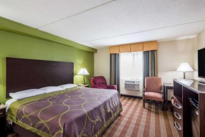 Super 8 by Wyndham Bangor - image 9