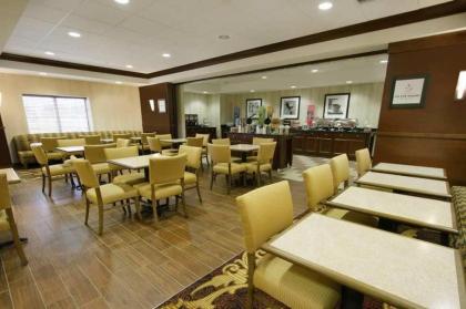 Hampton Inn Bangor - image 9