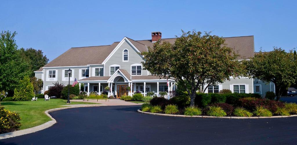 Country Inn at the Mall - image 2