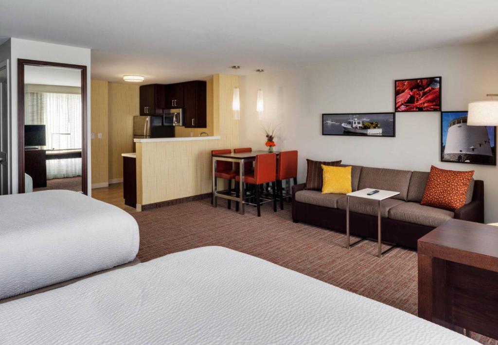 Residence Inn by Marriott Bangor - image 4