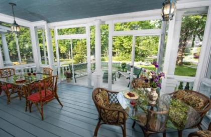 Anne's White Columns Inn - image 5
