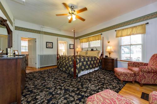The Elmhurst Inn - image 4