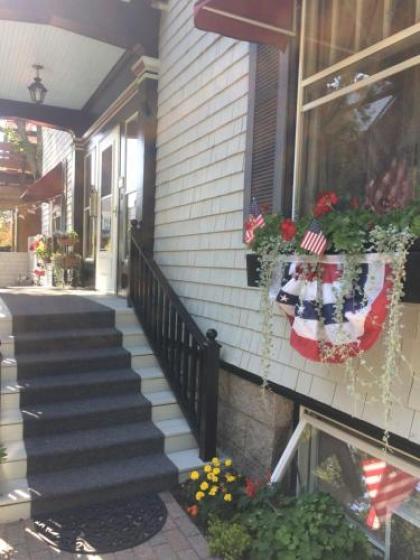 Hearthside Inn - image 2