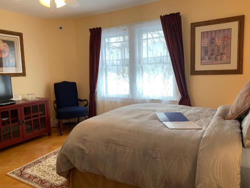 Saltair Inn Waterfront B&B - main image