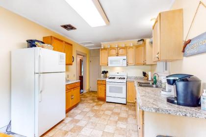 Green Cottage - image 11