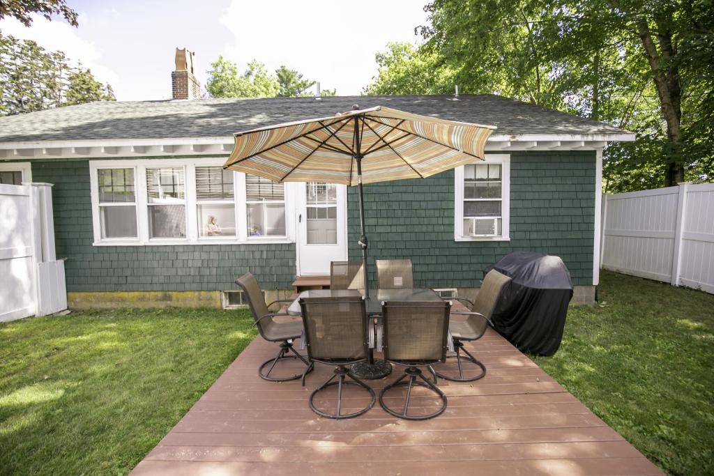 Parkview Cottage - main image