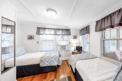 Parkview Cottage - image 14
