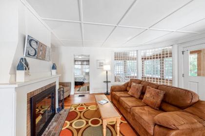 Parkview Cottage - image 4