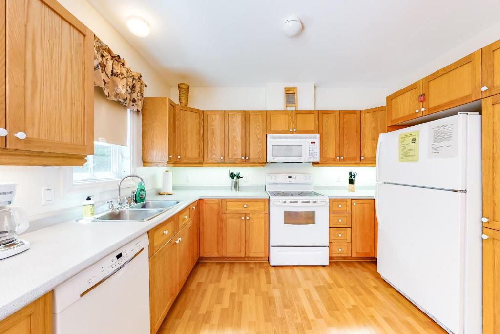 Cedar Cottage - image 6