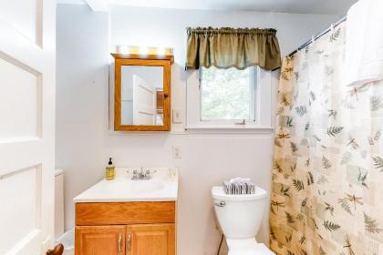 The 48 Cottage - image 10