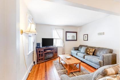 The 48 Cottage - image 6