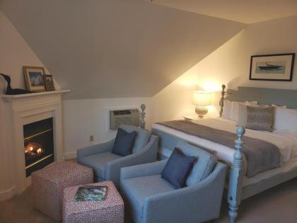 Sand Bar Cottage Inn - image 14