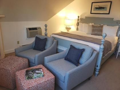 Sand Bar Cottage Inn - image 15