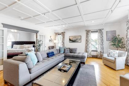Bar Harbor Penthouse - image 3