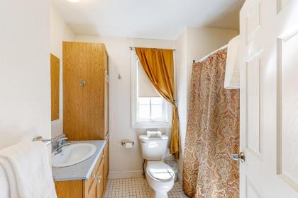 Birch Cottage - image 10