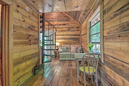 Creekside Cabin with Deck in Pisgah Forest North Carolina