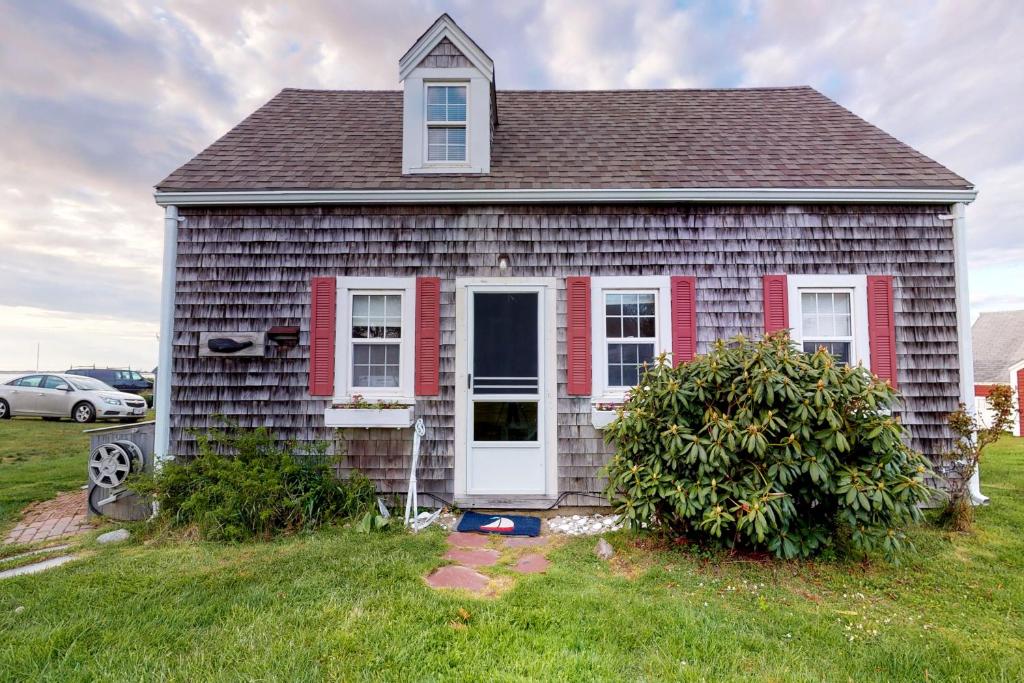 Sea Coast Cottage - main image