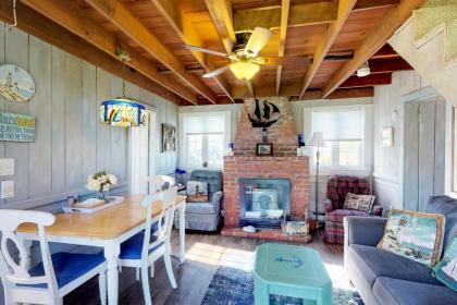 Sea Coast Cottage - image 13