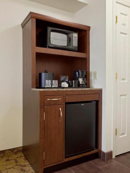 Hilton Garden Inn Hoffman Estates - image 21