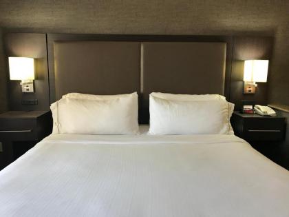 Holiday Inn Express Hotel & Suites Barstow an IHG Hotel - image 15