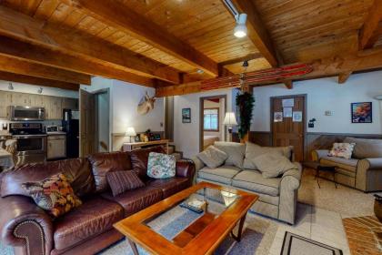 37 Crawford Hills Townhouse - image 13