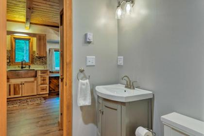 Cozy White Mountain Home - 5 Mins to Attitash Mtn! - image 13