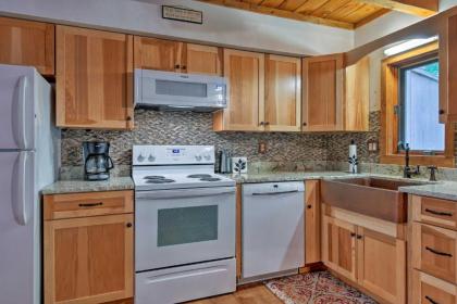 Cozy White Mountain Home - 5 Mins to Attitash Mtn! - image 14