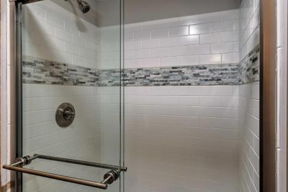 Cozy White Mountain Home - 5 Mins to Attitash Mtn! - image 5