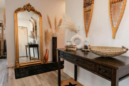 Modern Newly Renovated 2BR in Willits Town Center - image 11