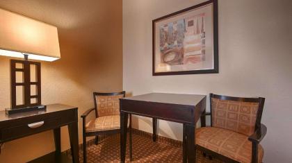 Best Western Bastrop Pines Inn - image 12