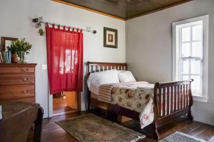Yerba Cottage - image 2