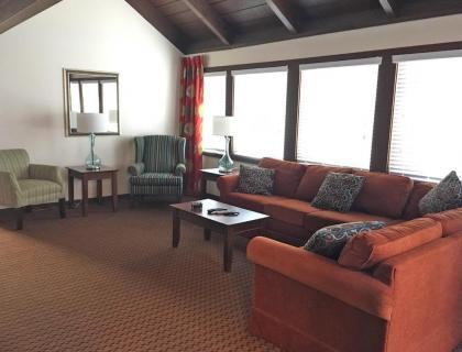 Appalachian Retreat on the Edge of Shenandoah Valley - image 11
