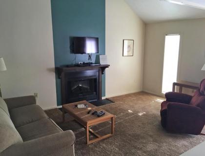 Appalachian Retreat on the Edge of Shenandoah Valley - image 5