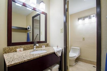 Red Roof Inn Batavia - image 8