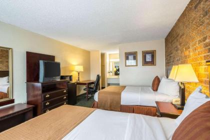 Econo Lodge Batesville - image 9