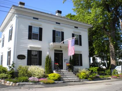 Benjamin F. Packard House Bed and Breakfast - image 8