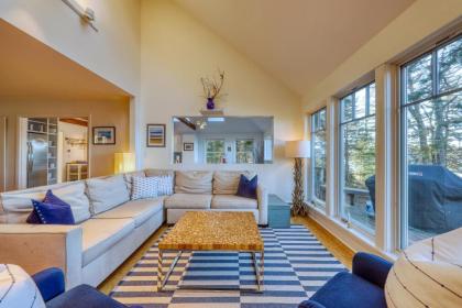 Maine Waterfront Luxury Retreat - image 9